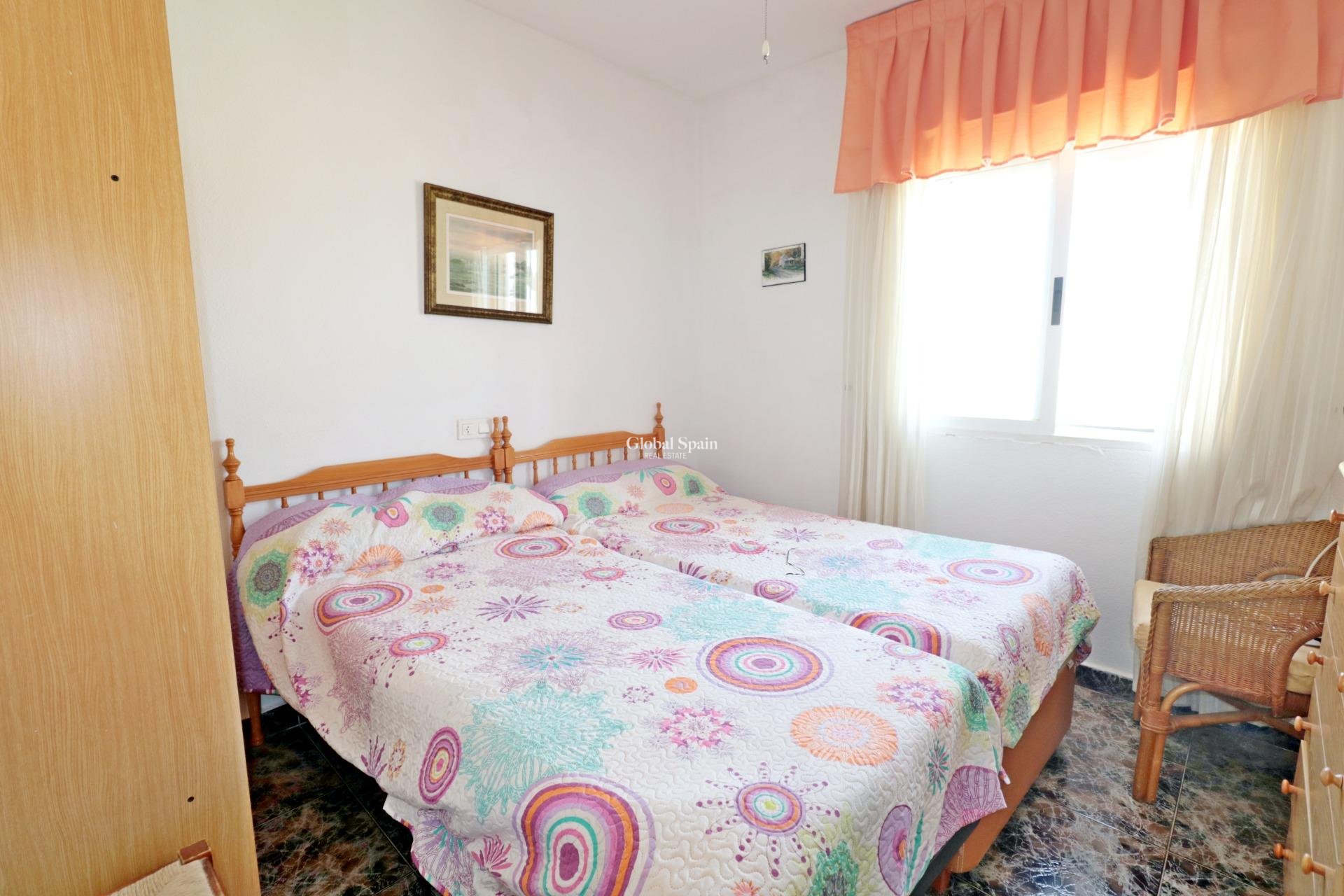 Resale - HOUSE -
TORREVIEJA - Torretas