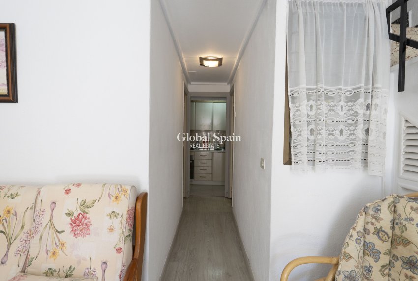 Resale - HOUSE -
TORREVIEJA - Torrevieja