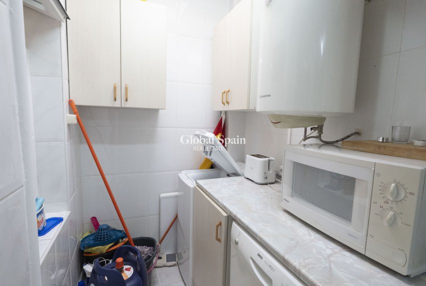 Resale - HOUSE -
TORREVIEJA - Torrevieja