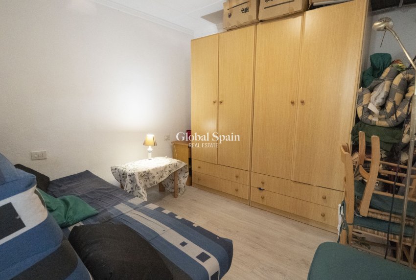 Resale - HOUSE -
TORREVIEJA - Torrevieja