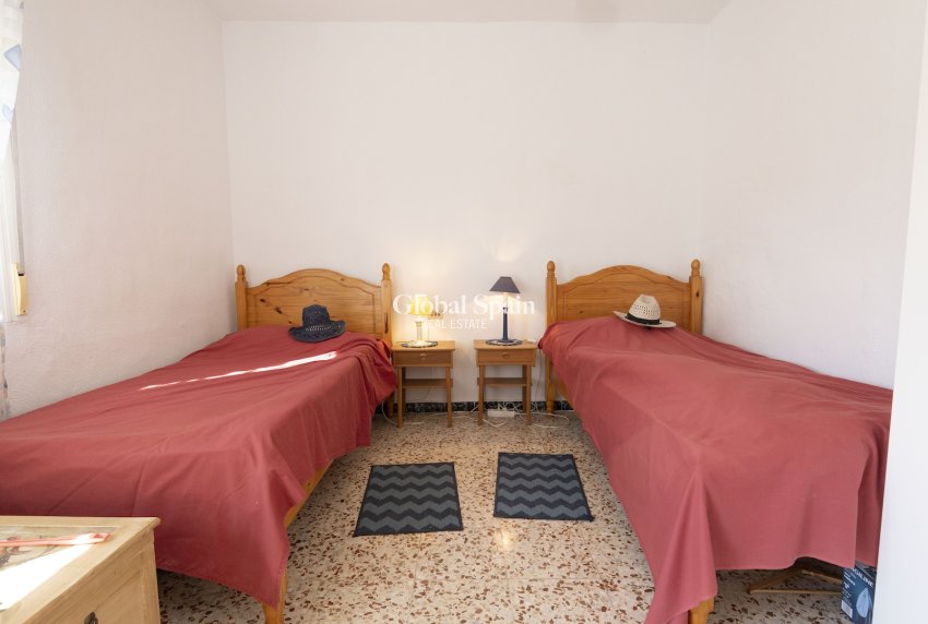 Resale - HOUSE -
TORREVIEJA - Torrevieja