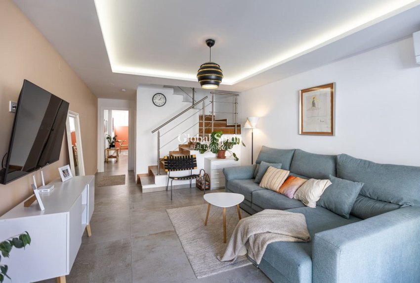 Resale - HOUSE -
TORREVIEJA - Torrevieja