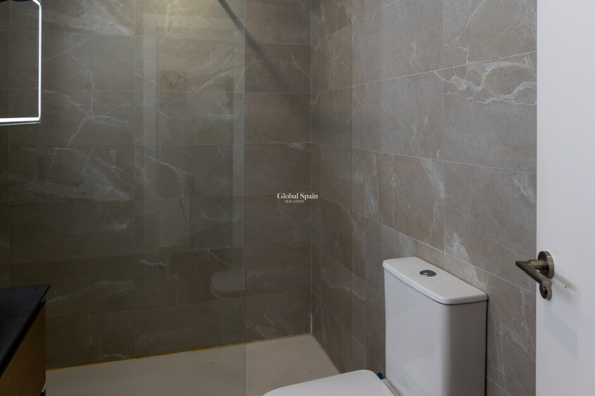 Resale - HOUSE -
TORREVIEJA - Torrevieja