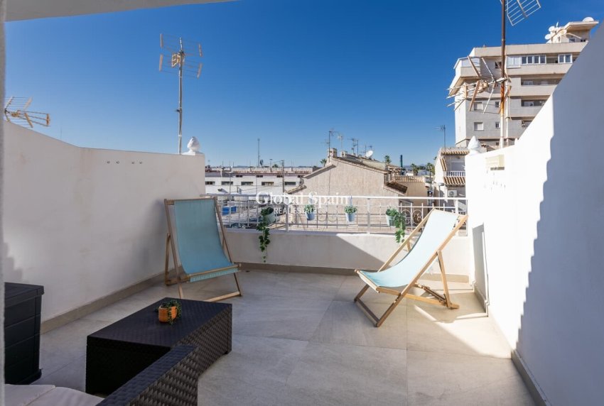 Resale - HOUSE -
TORREVIEJA - Torrevieja