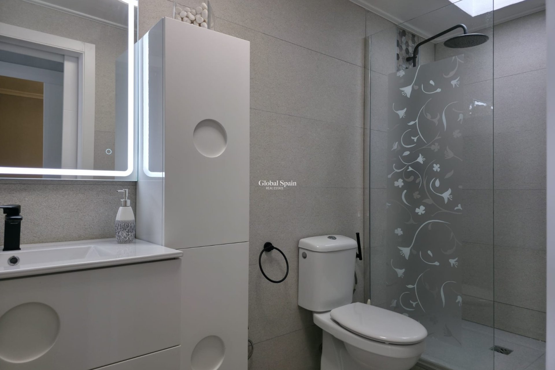 Resale - HOUSE -
TORREVIEJA - Torrevieja