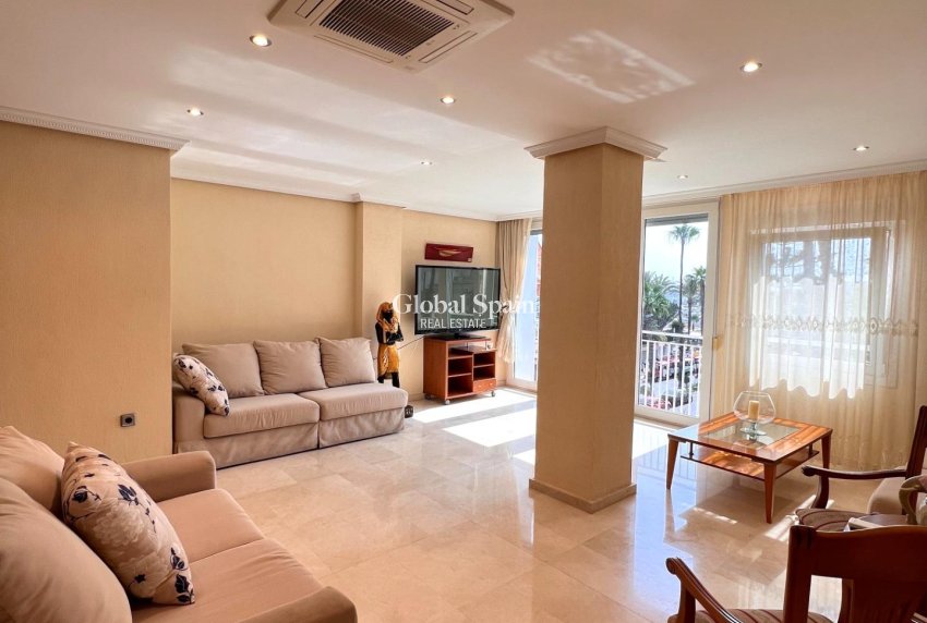 Resale - HOUSE -
TORREVIEJA - Torrevieja