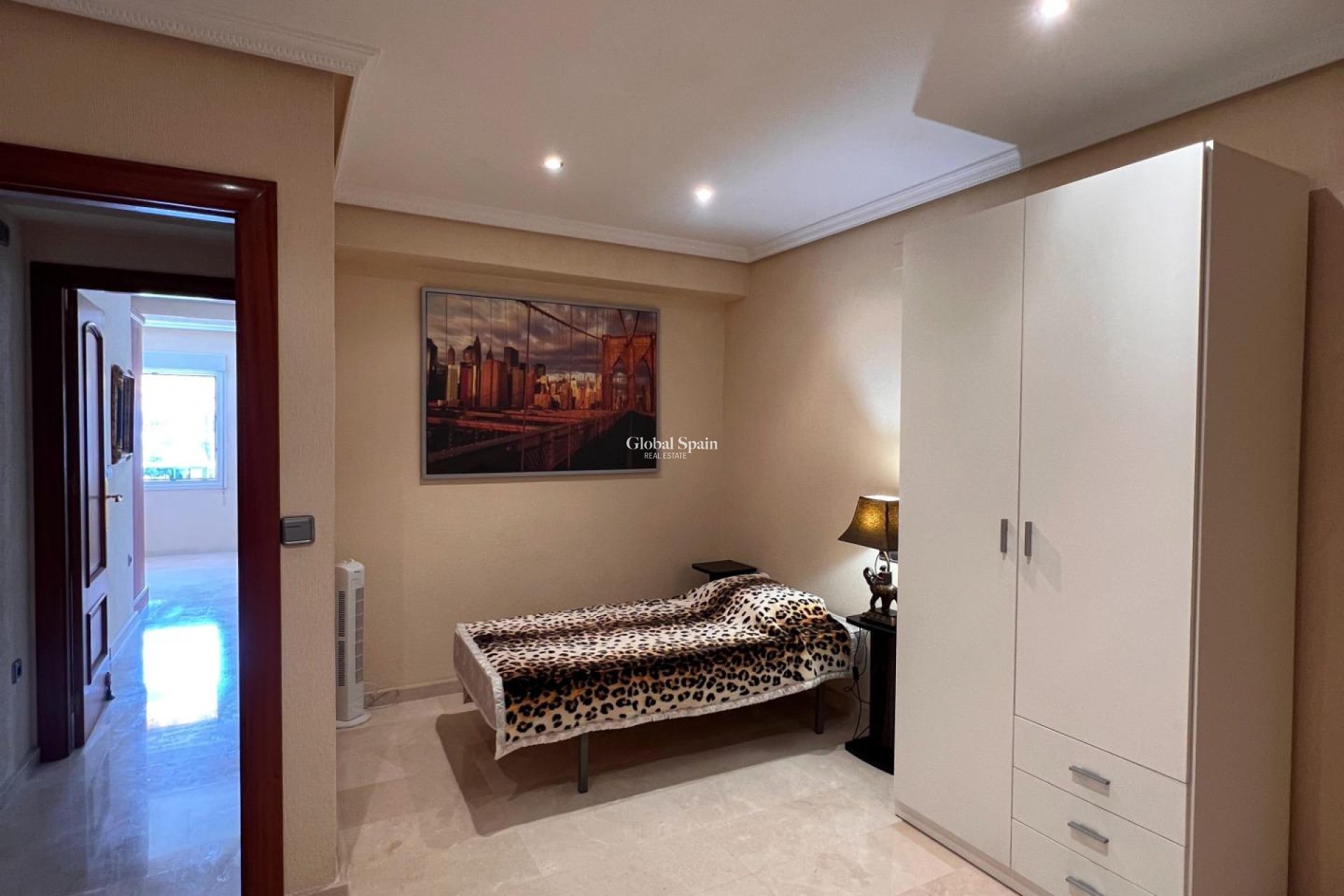 Resale - HOUSE -
TORREVIEJA - Torrevieja