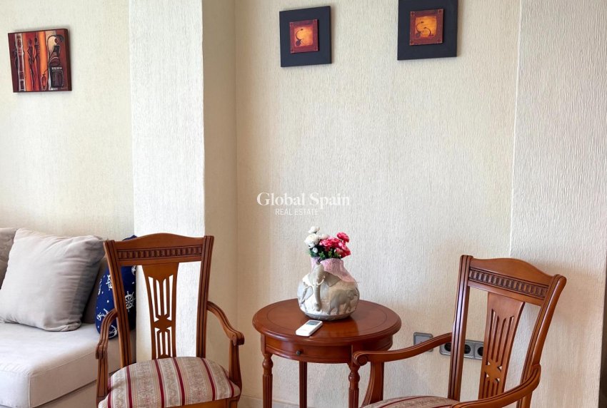 Resale - HOUSE -
TORREVIEJA - Torrevieja