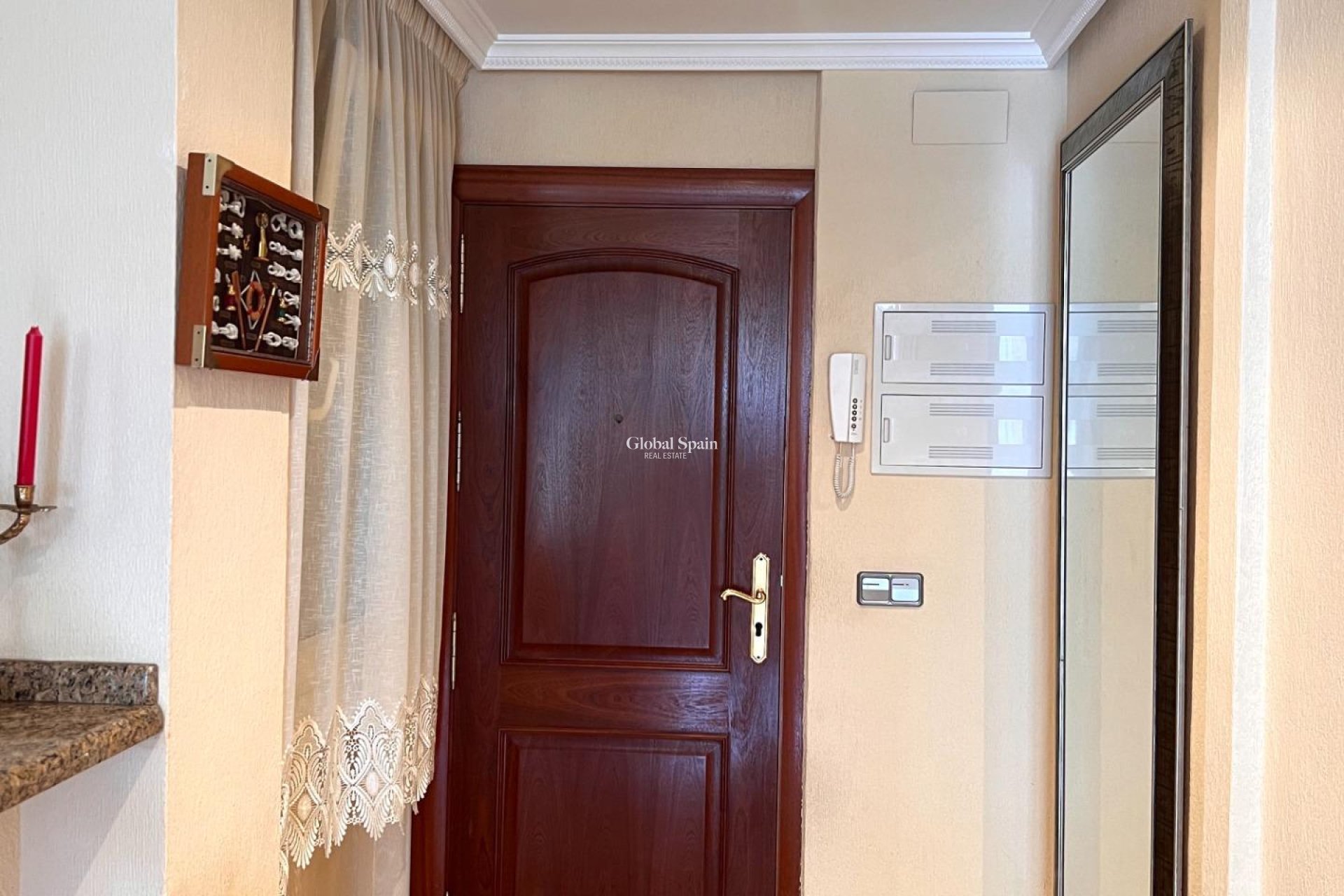 Resale - HOUSE -
TORREVIEJA - Torrevieja