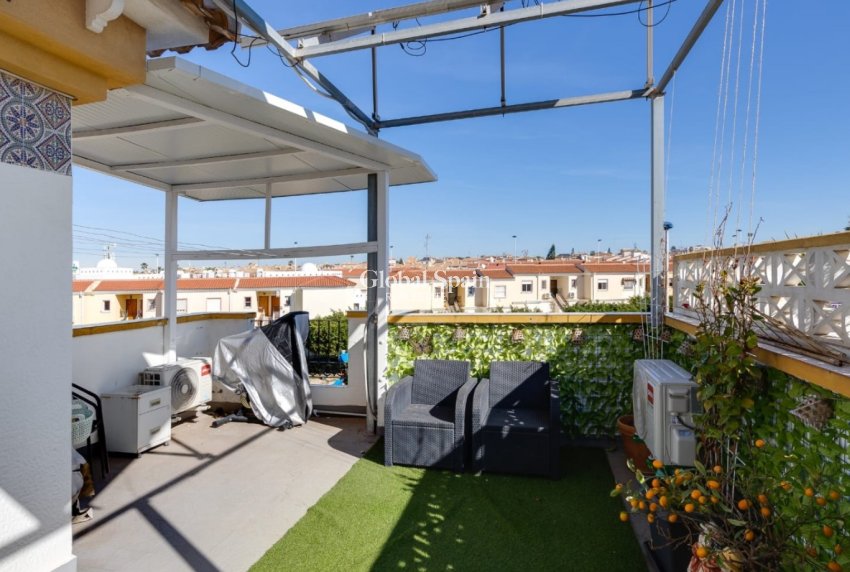 Resale - HOUSE -
TORREVIEJA - Torrevieja
