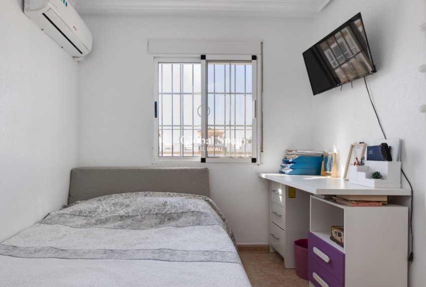 Resale - HOUSE -
TORREVIEJA - Torrevieja