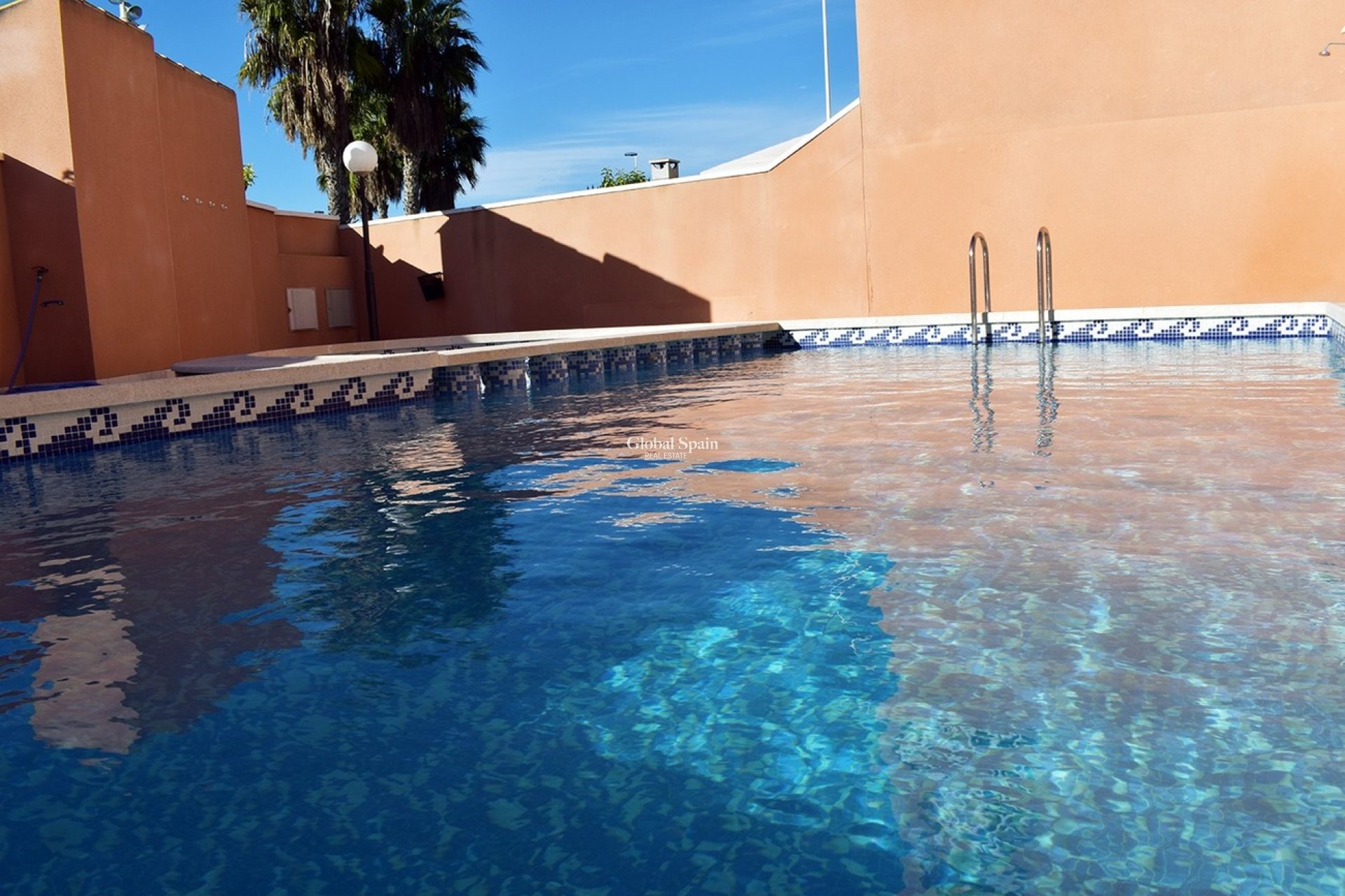 Resale - HOUSE -
TORREVIEJA - Torrevieja