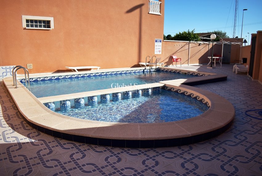Resale - HOUSE -
TORREVIEJA - Torrevieja