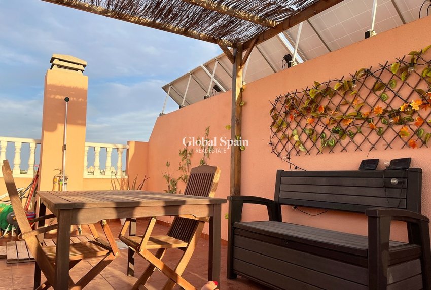 Resale - HOUSE -
TORREVIEJA - Torrevieja
