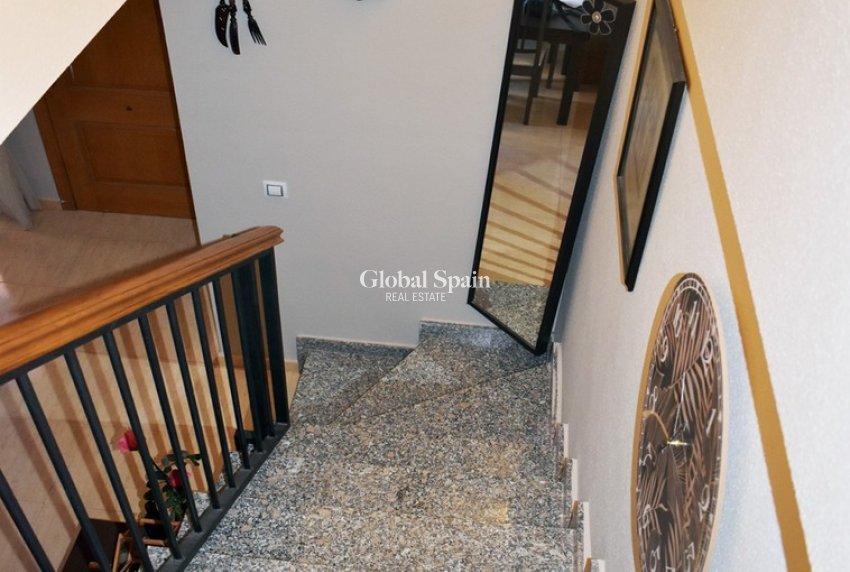 Resale - HOUSE -
TORREVIEJA - Torrevieja