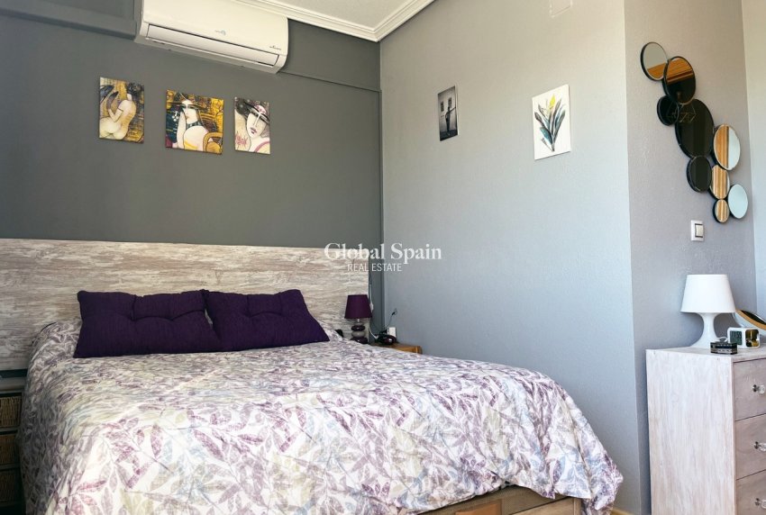 Resale - HOUSE -
TORREVIEJA - Torrevieja