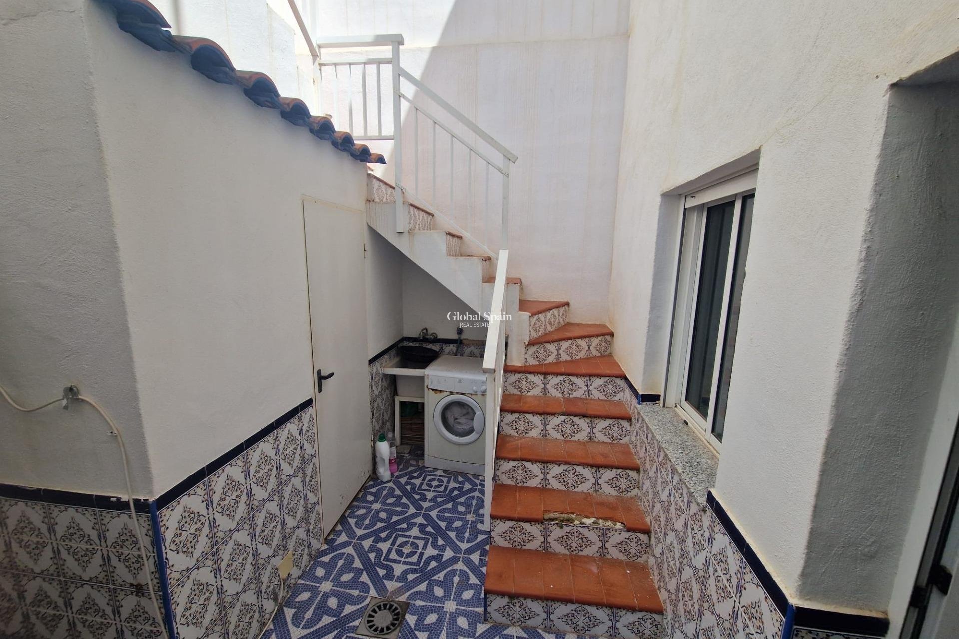 Resale - HOUSE -
TORREVIEJA - Torrevieja