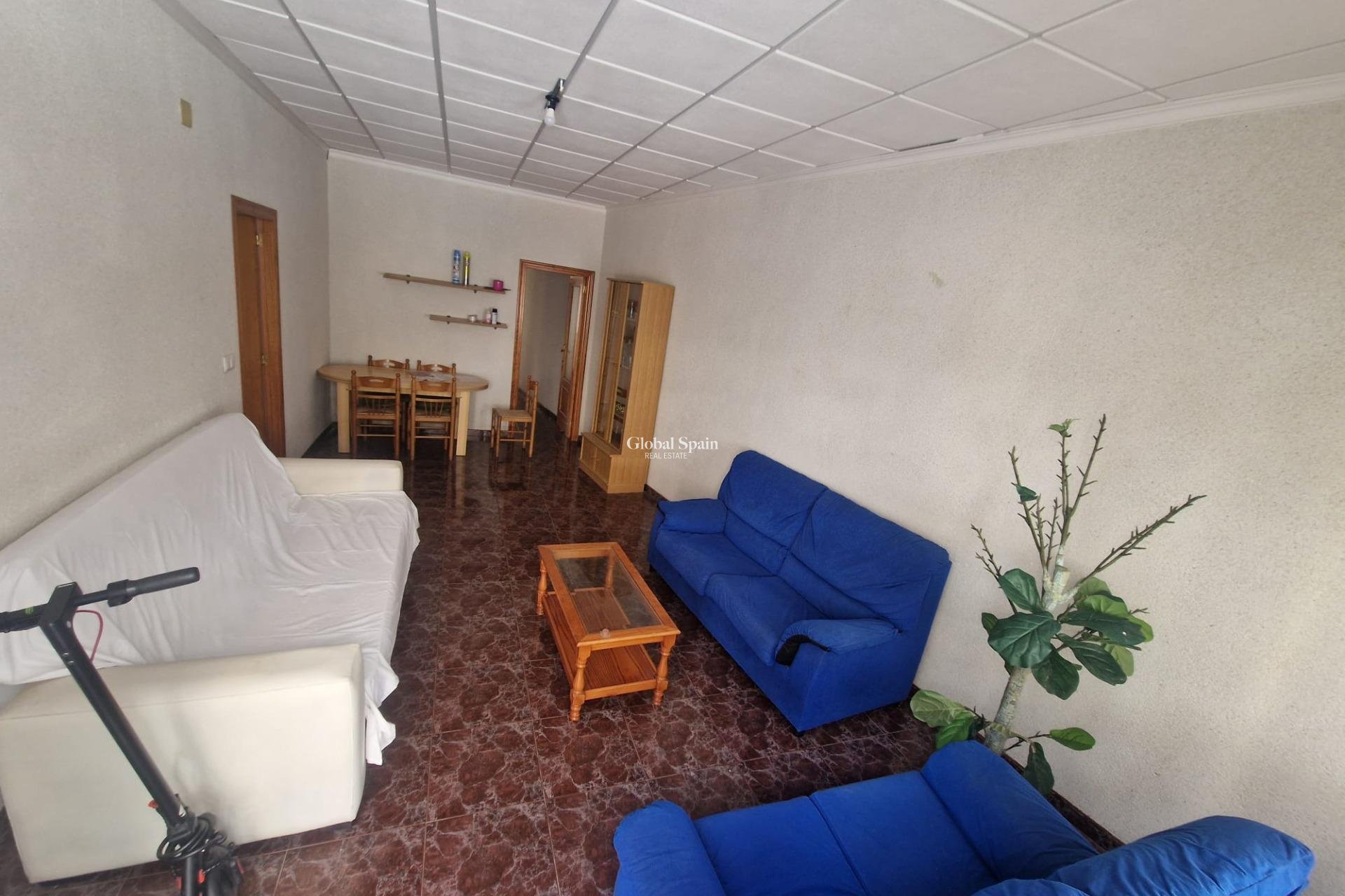 Resale - HOUSE -
TORREVIEJA - Torrevieja