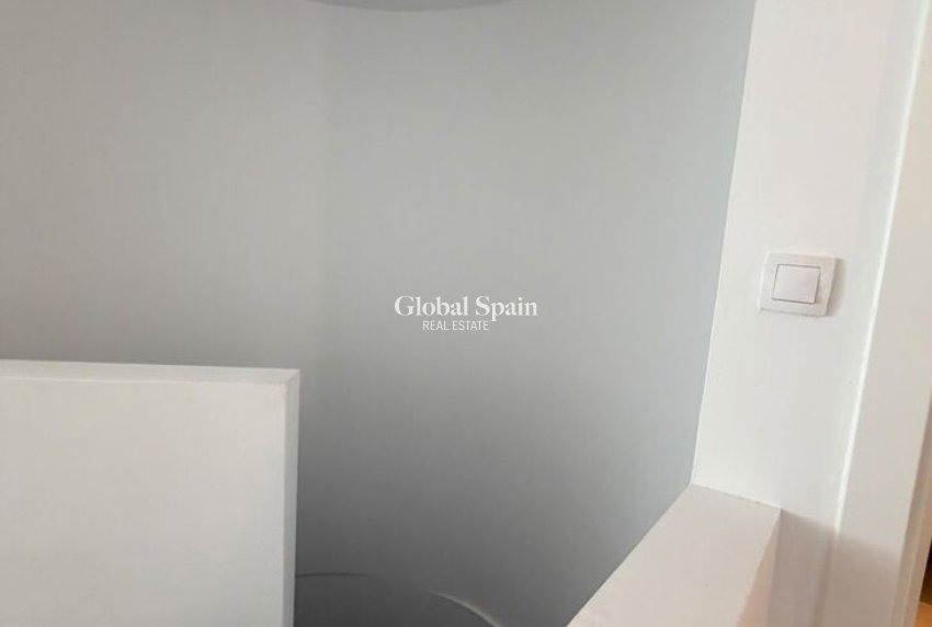 Resale - HOUSE -
VILLAJOYOSA - Montiboli