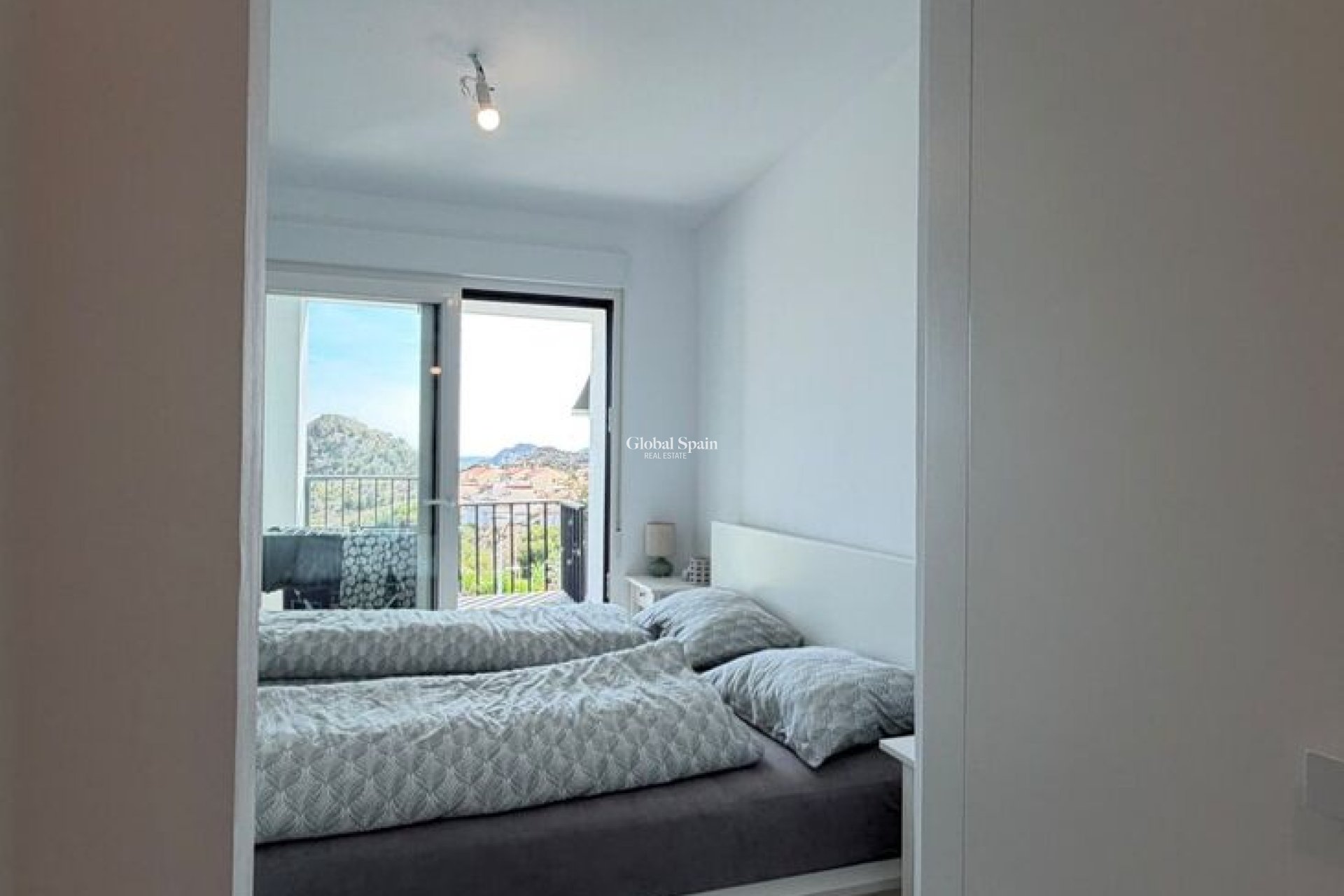 Resale - HOUSE -
VILLAJOYOSA - Montiboli