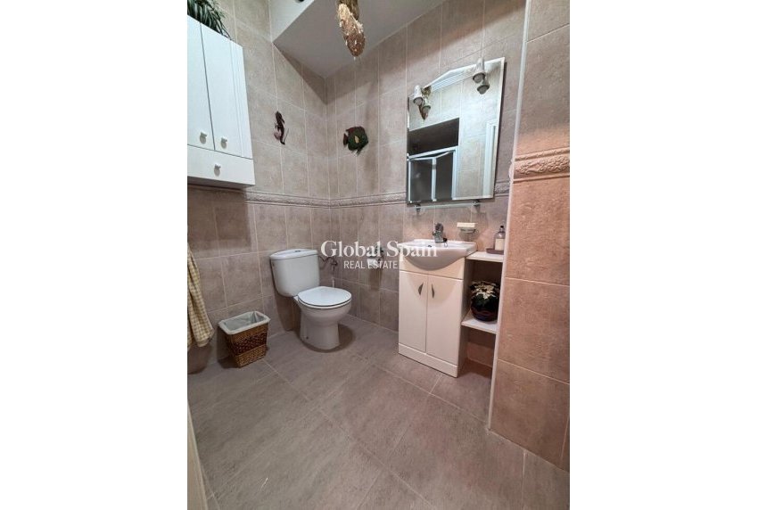 Resale - HOUSE -
VILLAMARTÍN - Costa Blanca