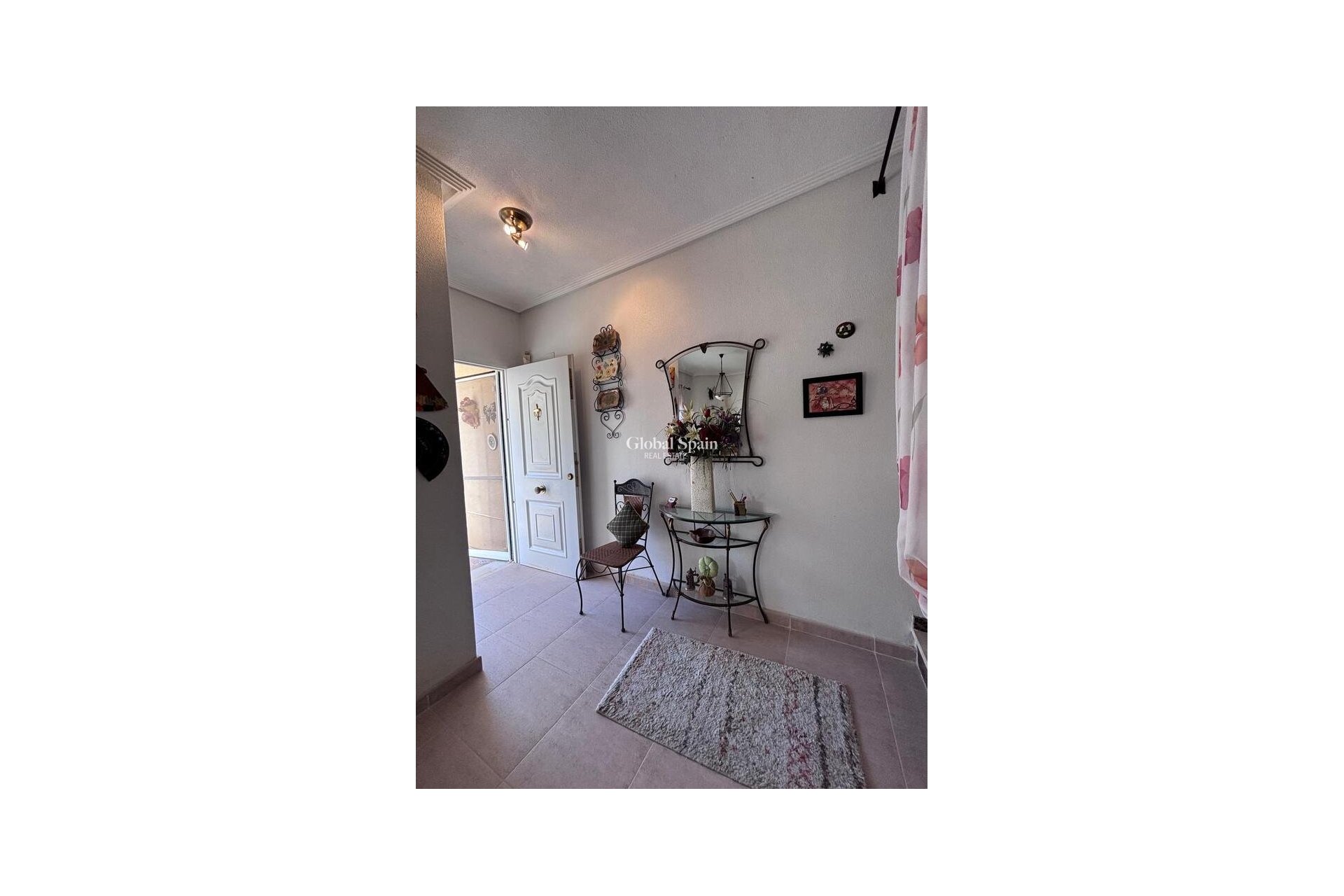 Resale - HOUSE -
VILLAMARTÍN - Costa Blanca