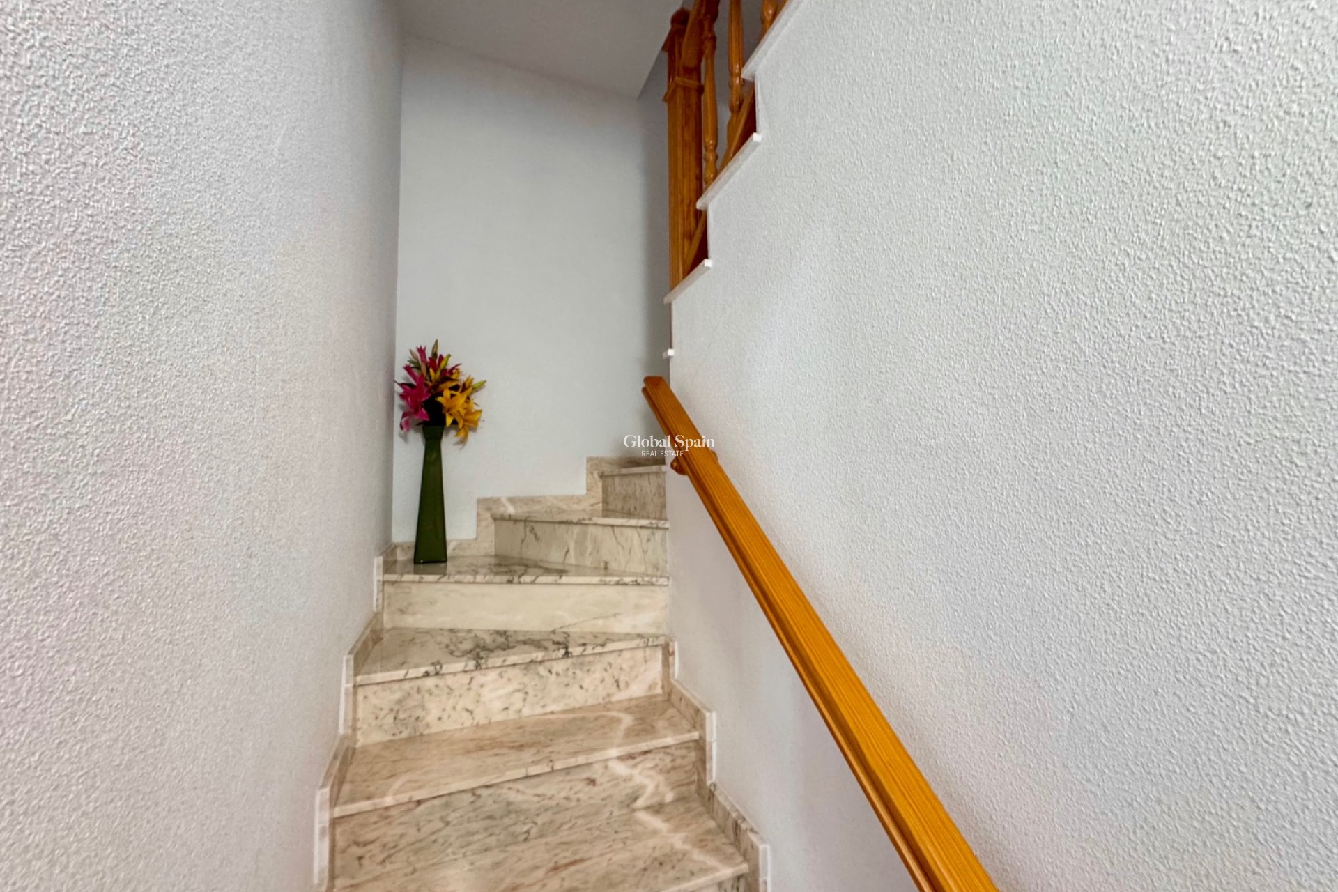 Resale - HOUSE -
VILLAMARTÍN - Costa Blanca