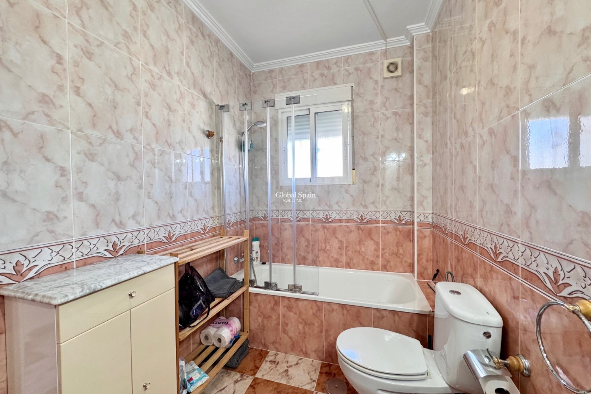 Resale - HOUSE -
VILLAMARTÍN - Costa Blanca