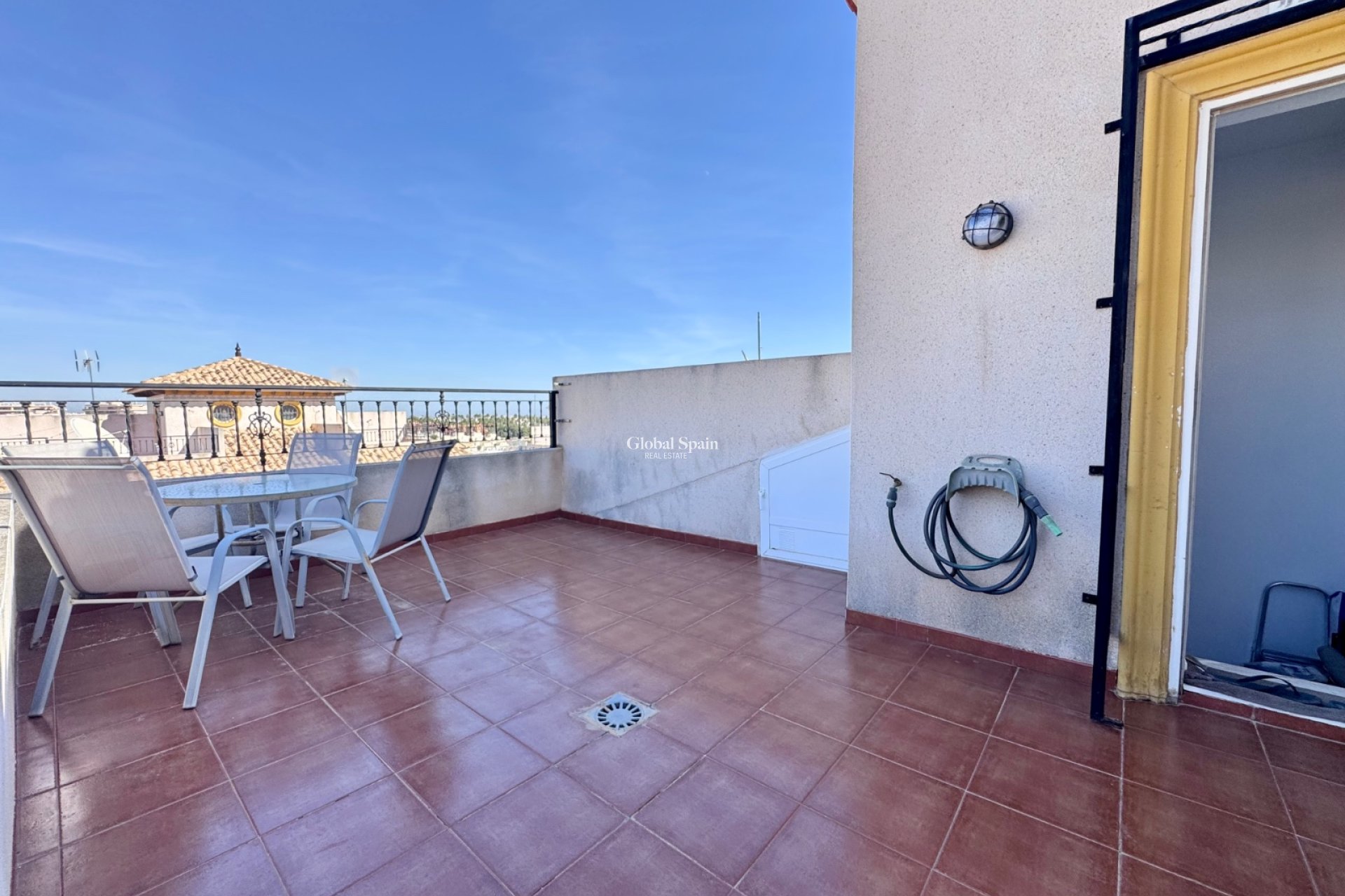 Resale - HOUSE -
VILLAMARTÍN - Costa Blanca