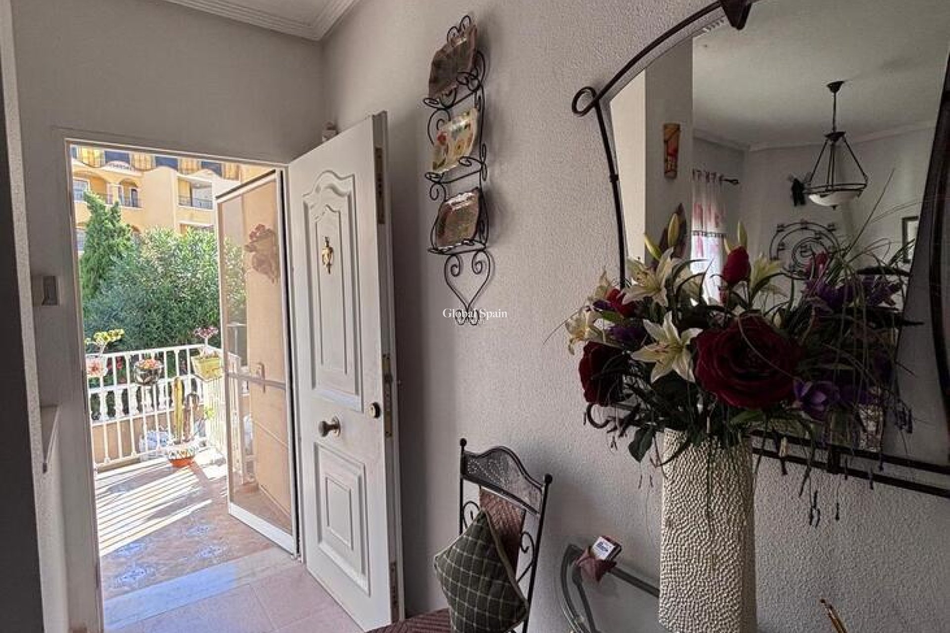 Resale - HOUSE -
VILLAMARTÍN - Costa Blanca