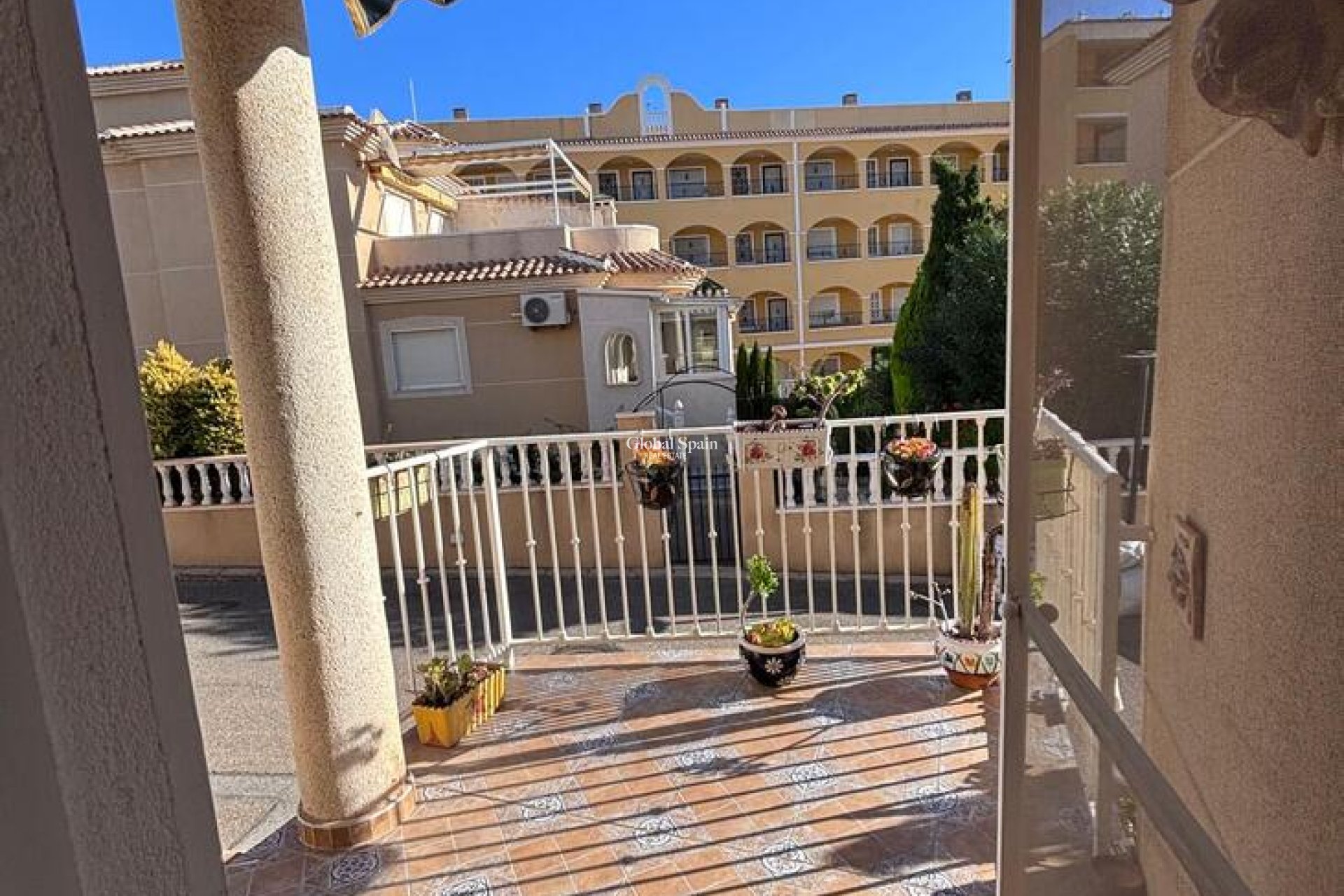 Resale - HOUSE -
VILLAMARTÍN - Costa Blanca
