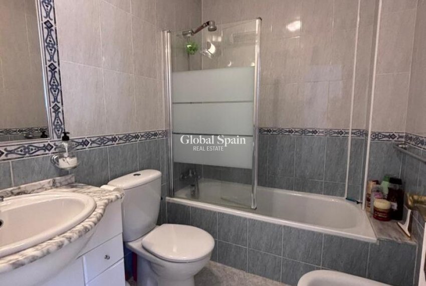 Resale - HOUSE -
VILLAMARTÍN - Costa Blanca