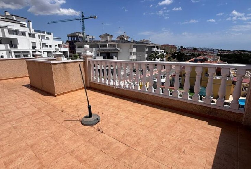 Resale - HOUSE -
VILLAMARTÍN - Costa Blanca