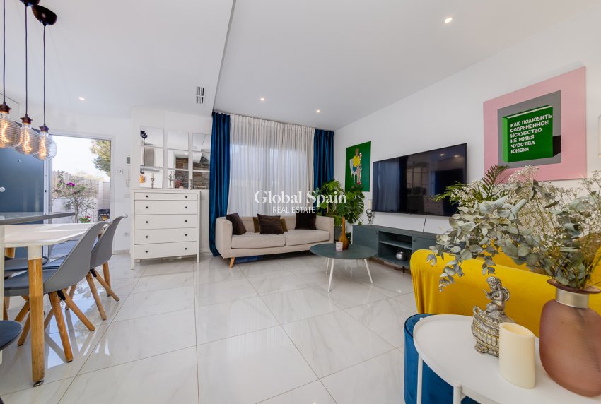 Resale - HOUSE -
VILLAMARTÍN - Costa Blanca
