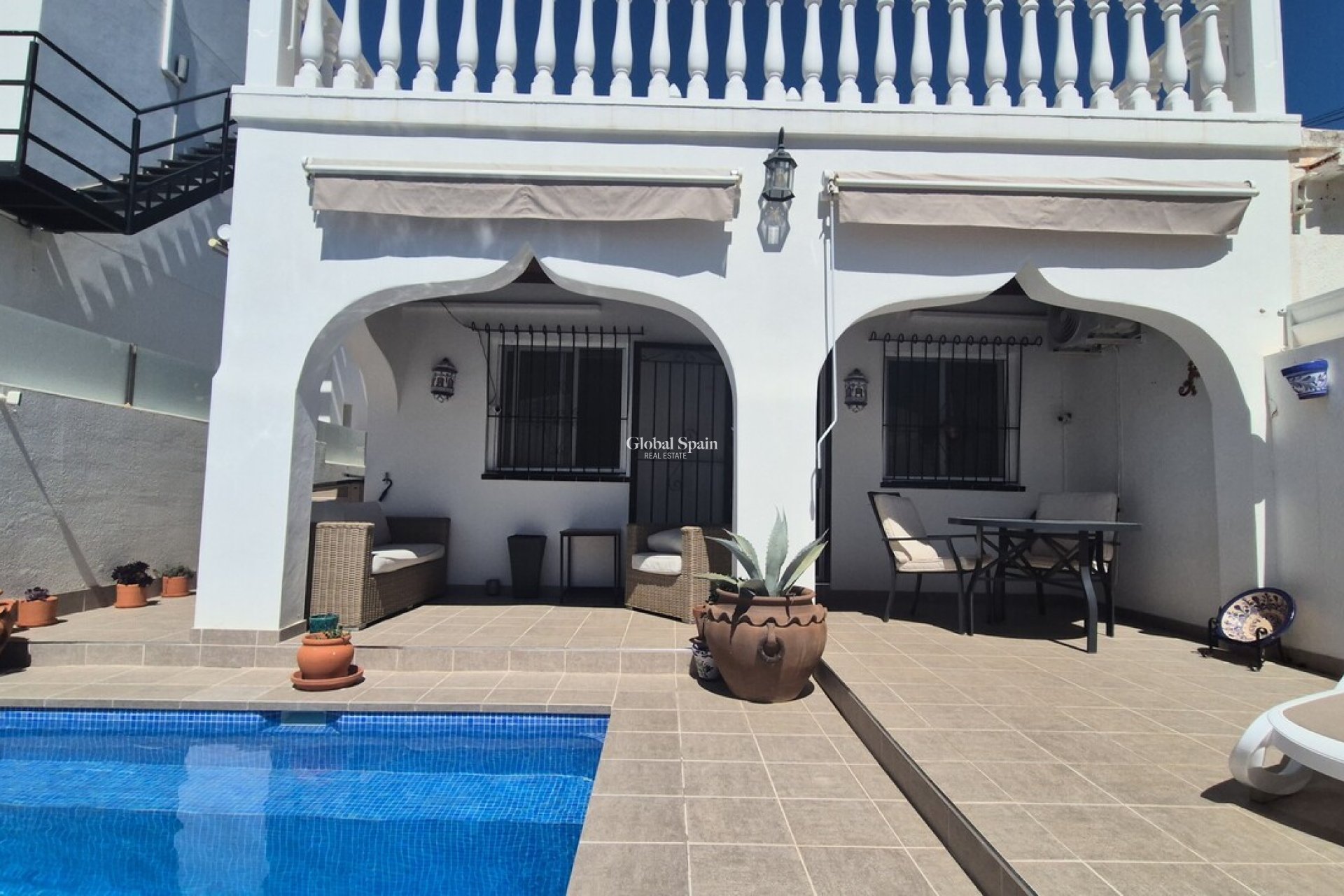 Resale - HOUSE -
VILLAMARTÍN - Costa Blanca