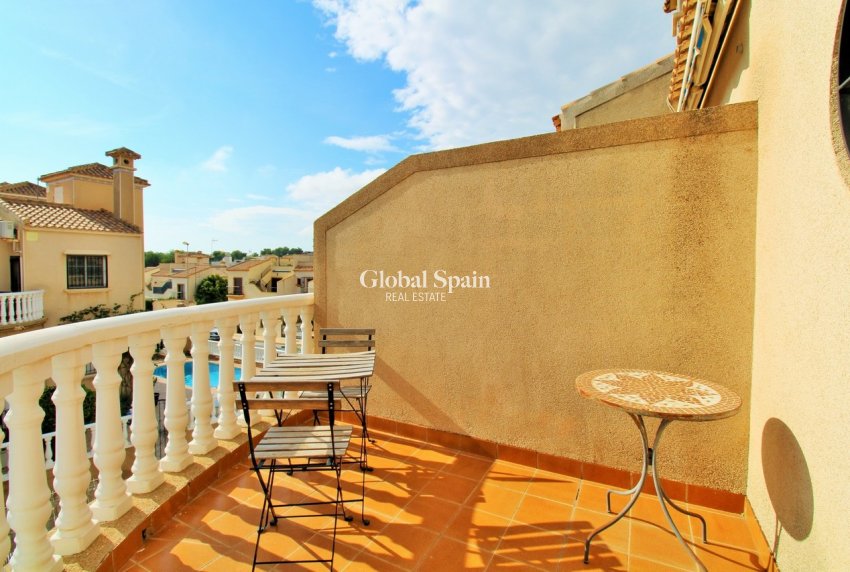 Resale - HOUSE -
VILLAMARTÍN - Costa Blanca