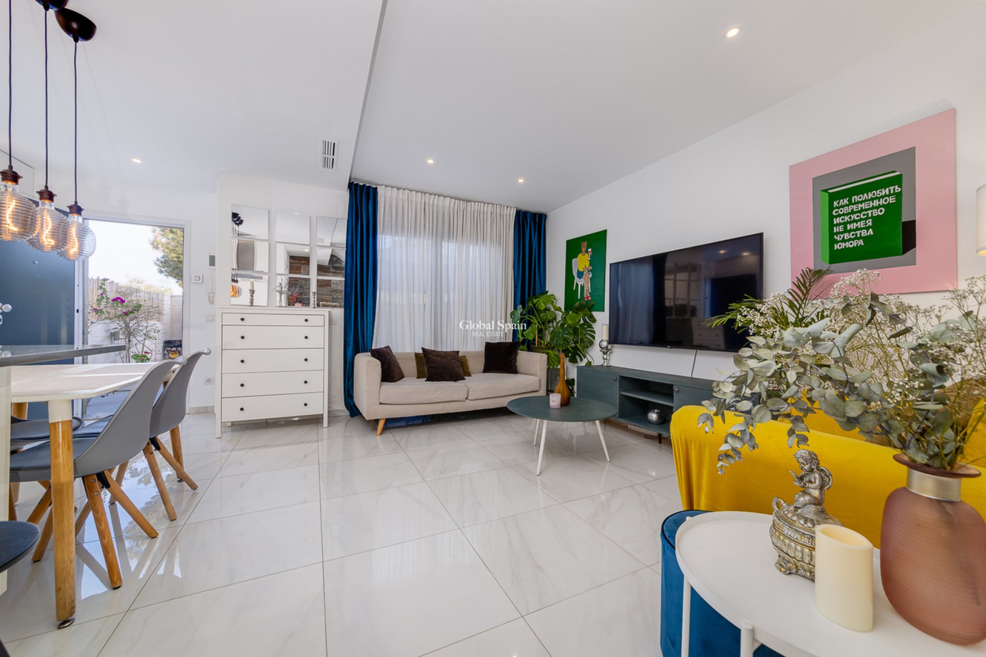 Resale - HOUSE -
VILLAMARTÍN - Costa Blanca
