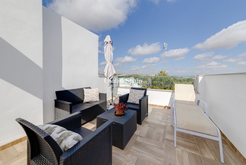 Resale - HOUSE -
VILLAMARTÍN - Costa Blanca