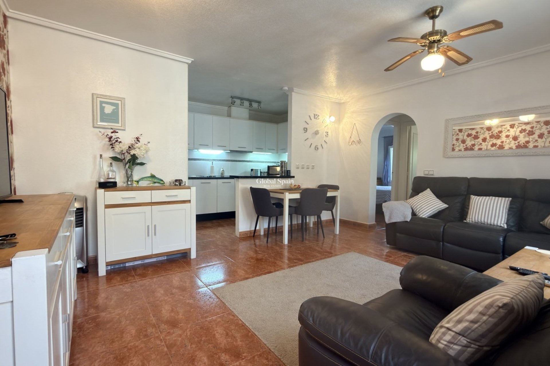 Resale - HOUSE -
VILLAMARTÍN - Costa Blanca