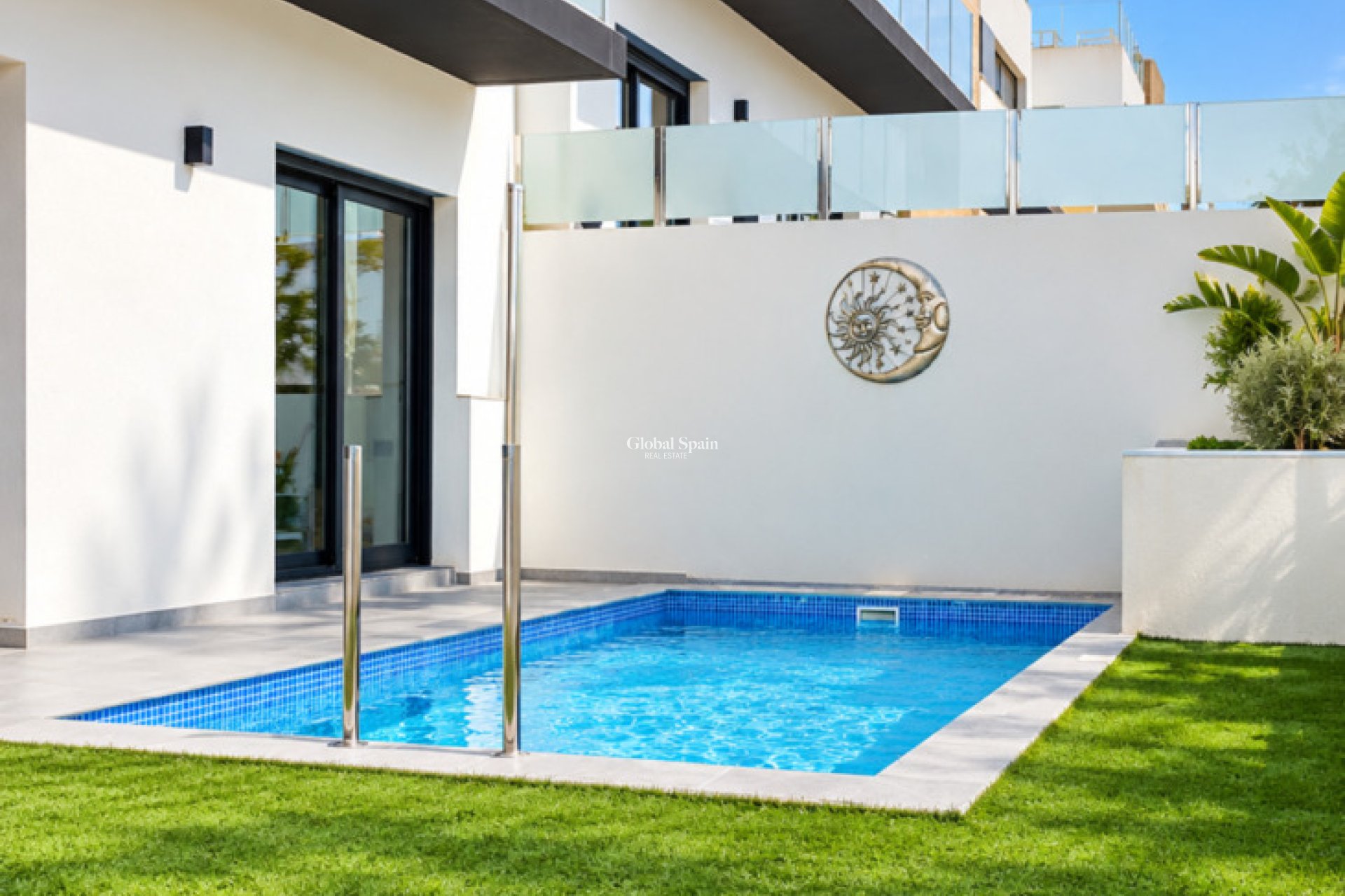 Resale - HOUSE -
VILLAMARTÍN - Costa Blanca