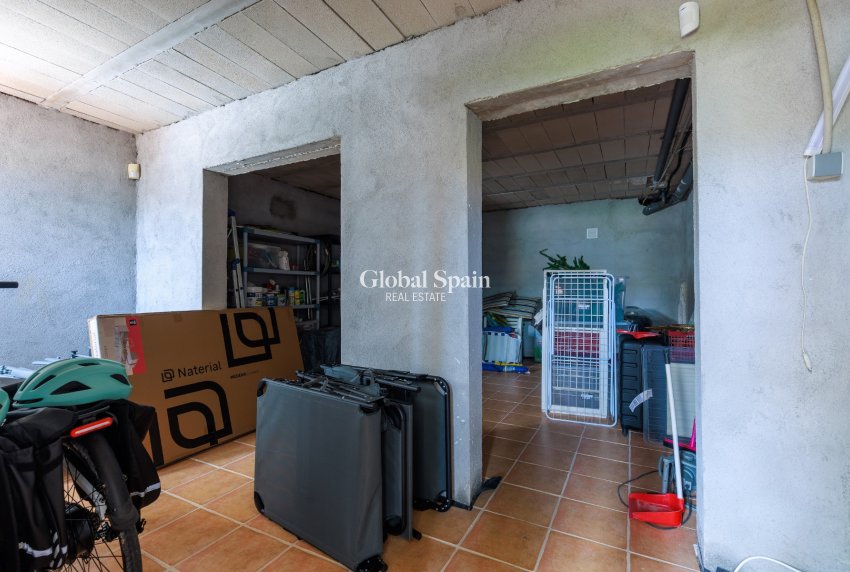 Resale - HOUSE -
VILLAMARTÍN - Costa Blanca