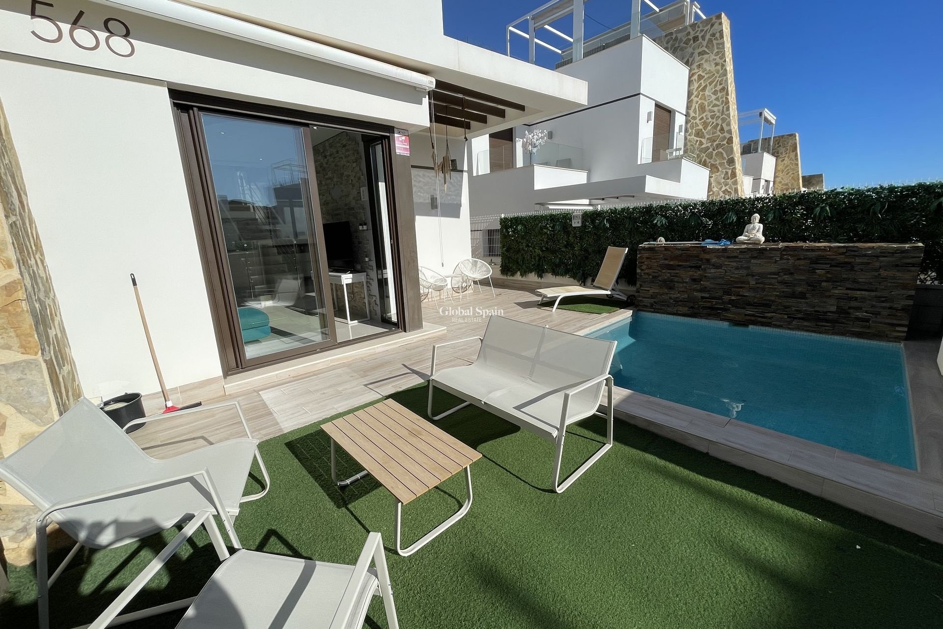 Resale - HOUSE -
VILLAMARTÍN