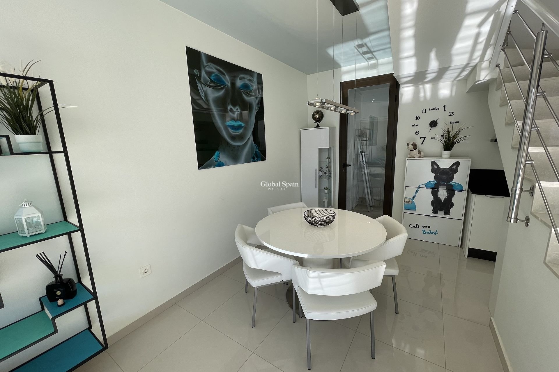 Resale - HOUSE -
VILLAMARTÍN