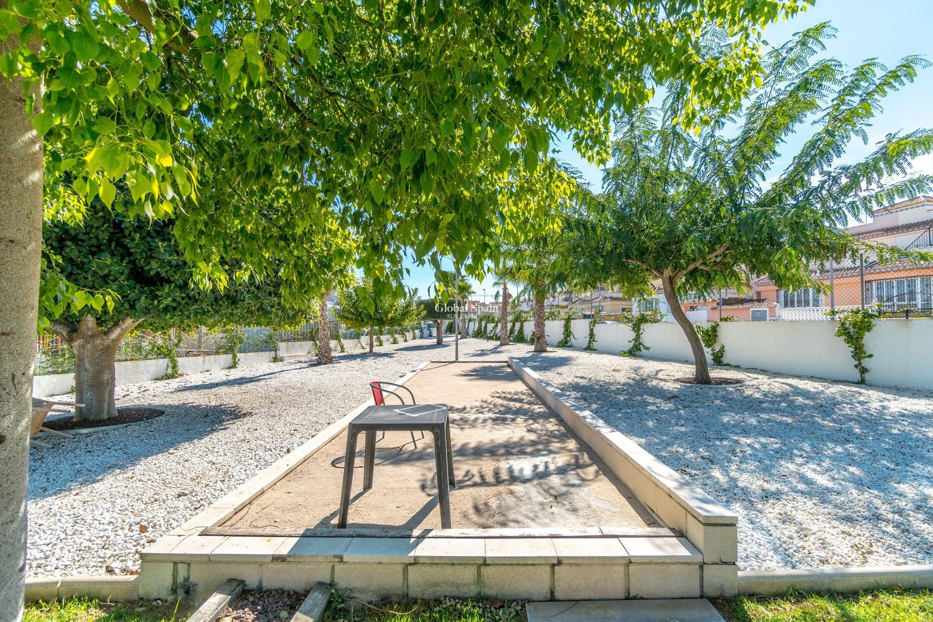 Resale - HOUSE -
VILLAMARTÍN