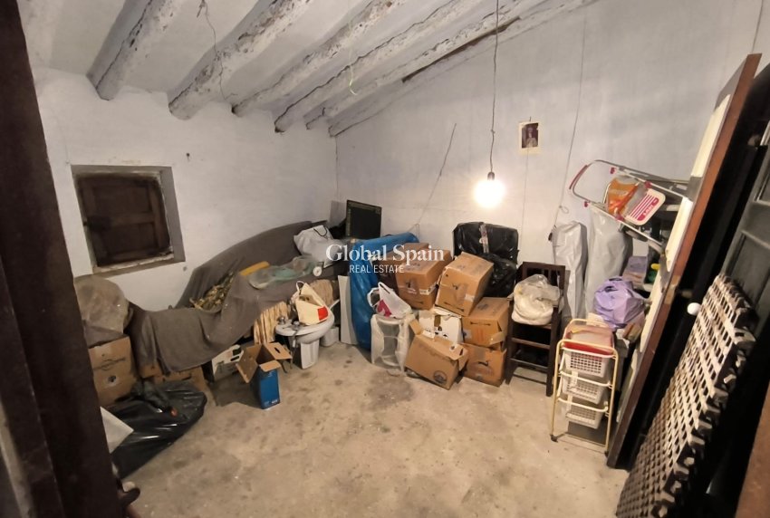 Resale - HOUSE -
VILLENA - Inland