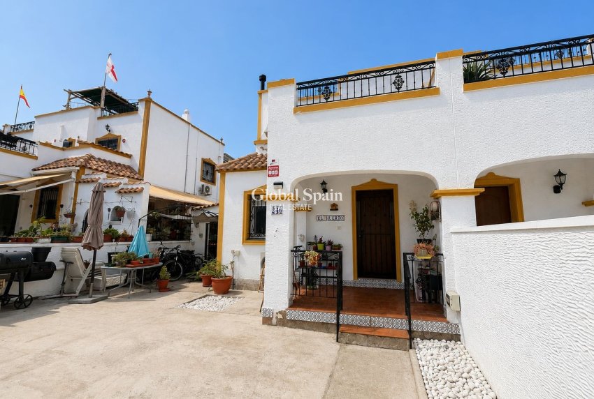 Resale - HOUSE -
VISTABELLA GOLF  - Entre Naranjos