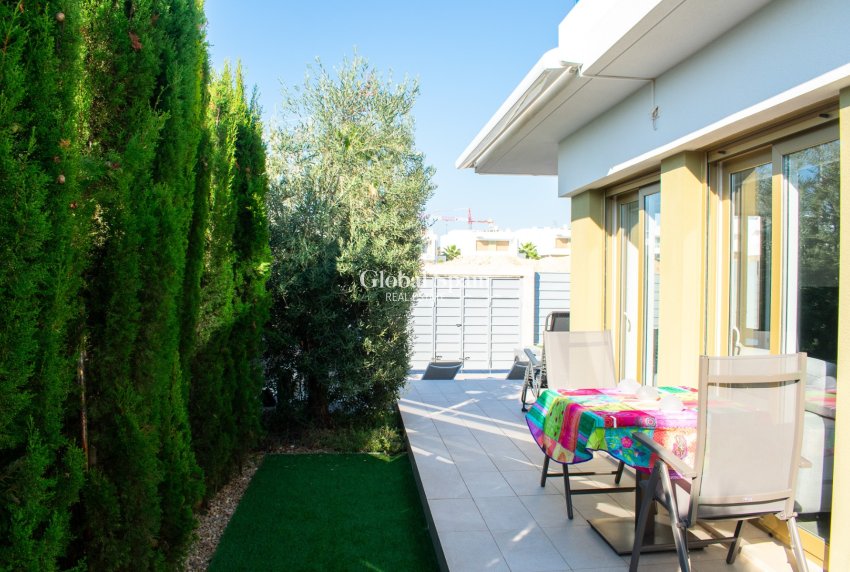 Resale - HOUSE -
VISTABELLA GOLF  - VISTABELLA GOLF