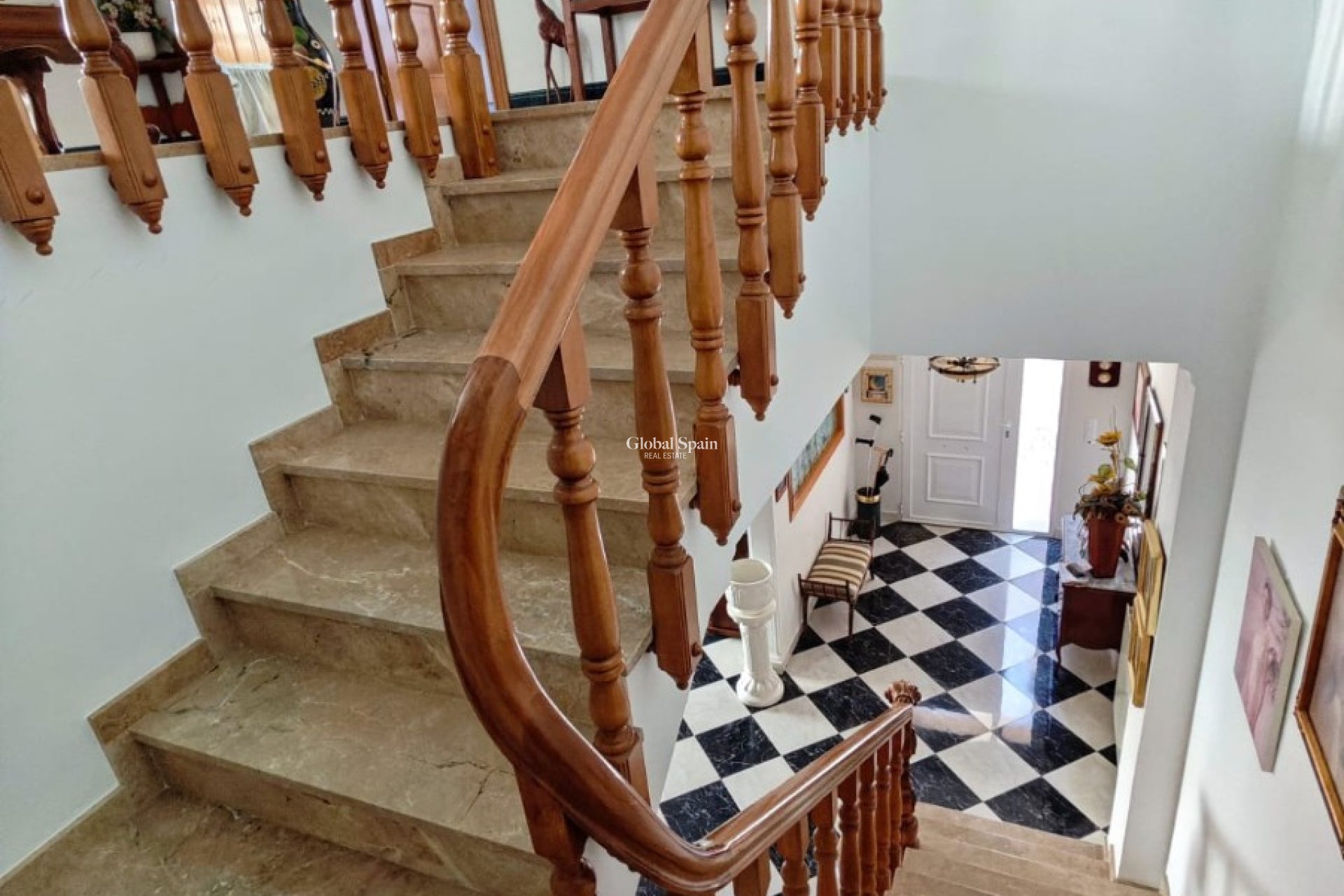 Resale - HOUSE -
XERESA - Pueblo