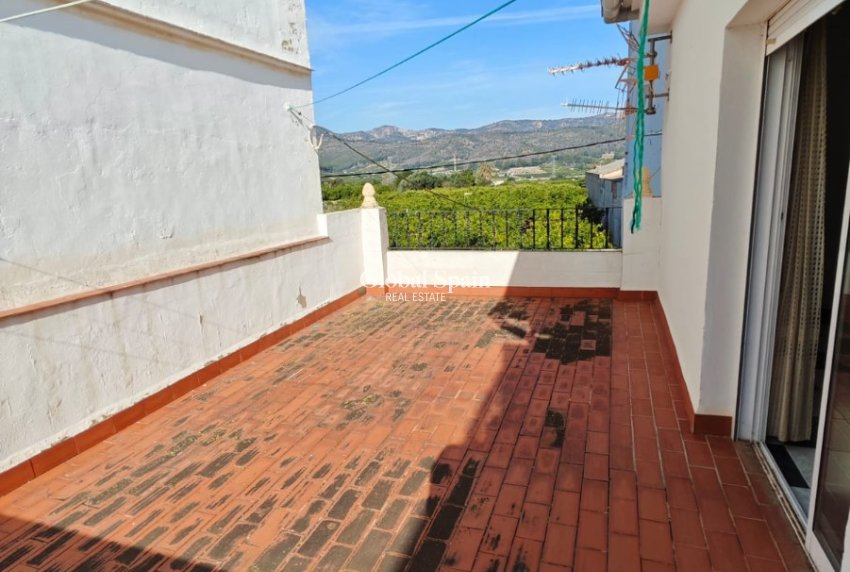 Resale - HOUSE -
XERESA - Pueblo