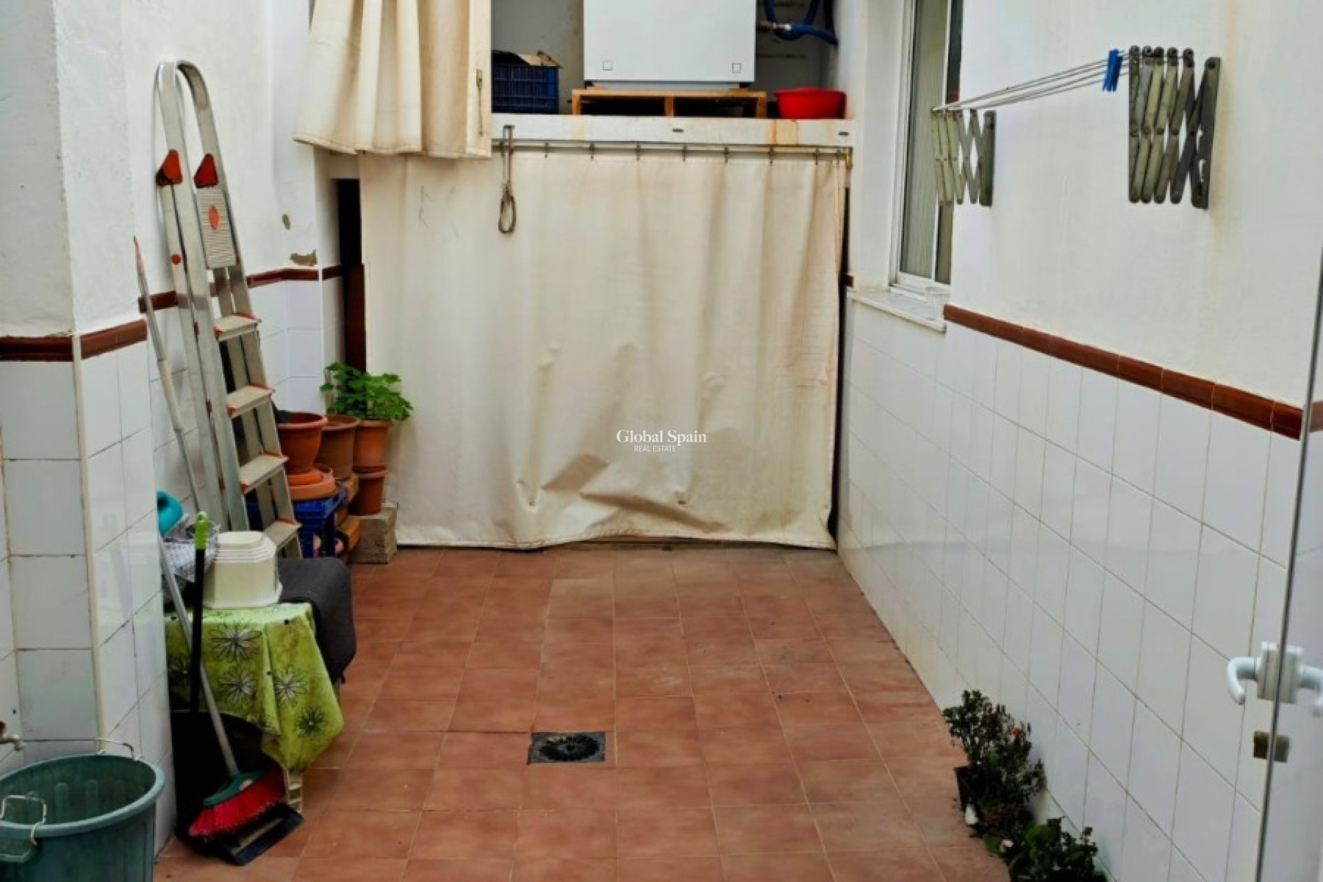 Resale - HOUSE -
XERESA - Pueblo